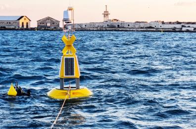 Taranto, in mare la boa di Calliope per identificare rischi ambientali