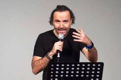 «Salvo Gaber», il magistrato leccese Cosentino in scena con uno spettacolo di teatro-canzone