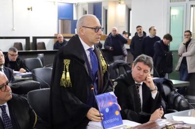 Ferì al collo un 20enne con una bottiglia nel Tarantino: condannato a 4 anni