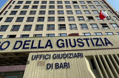 Bari, nasconde la sieropositività alla partner: assolto