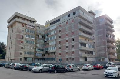 Brindisi, riparato l’ascensore e «liberati» gli inquilini in via Don Guanella