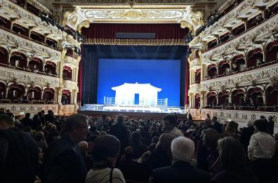 Bari, al Petruzzelli sviene il direttore d'orchestra: sospesa la Butterfly