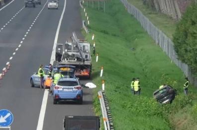 Tragico incidente sulla A14, morto noto tabaccaio di Gioia del Colle