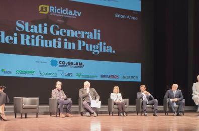 Emiliano agli Stati Generali dei rifiuti in Puglia: «Molte innovazioni in arrivo»