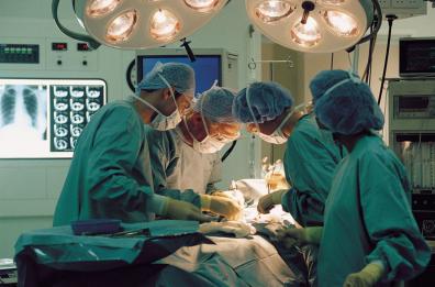 Ortopedico sbagliò diagnosi e causò amputazione di un piede a una 49enne: la condanna a Taranto