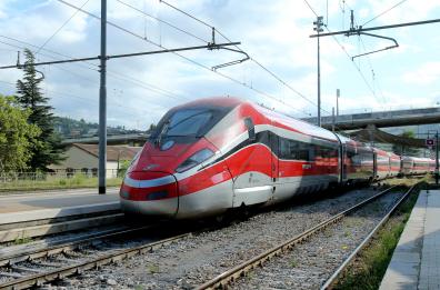 Frana sui binari, le modifiche ai treni tra Roma e la Puglia per venerdì 15 marzo