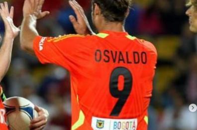 «Sono sotto trattamento psichiatrico, difficile uscirne»: parla l'ex calciatore del Lecce Osvaldo