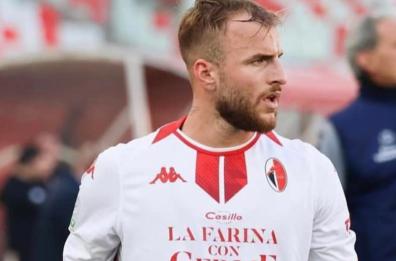 Bari calcio, Sibilli si scusa con i tifosi sui social per rigore sbagliato