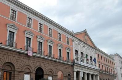 L’imbuto primarie baresi tra regole e inquinamento: ecco i pro e i contro