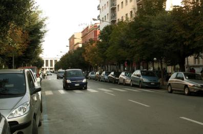 Foggia, è polemica: «Nessun accanimento sui clochard, ma al rione Ferrovia serve decoro»