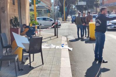 Lecce, agguato ad un uomo al tavolino del bar: fermo per il presunto autore che confessa 