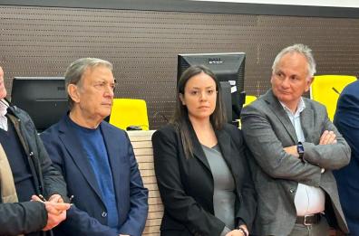 Inaugurata la biblioteca dell'ospedale di Taranto, disponibili 2mila testi