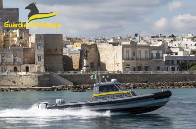 Otranto, GdF sequestra un quintale di pesce serra, ben oltre i limiti consentiti dalla legge