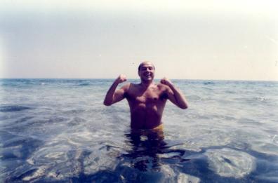 «Il giovane Berlusconi», dall'11 aprile la docu-serie Netflix con testimonianze e racconti inediti