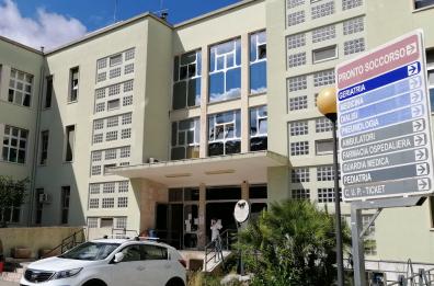 Putignano, infermiera del 118 aggredita da una paziente al pronto soccorso: prognosi di 15 giorni