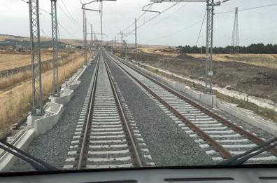 Donna investita e uccisa da un treno merci a San Severo