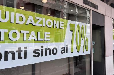 Bari, liquidazione totale per Santamato in via Argiro: chiude un altro negozio storico