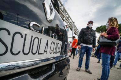  Italiani alla guida, il record dei promossi appartiene alla Puglia