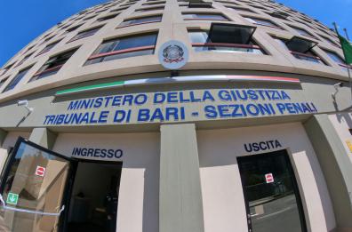 Così un broker di Monopoli ha inguaiato i due fratelli Pisicchio: l'inchiesta sull'ex assessore parte dalle fideiussioni false