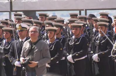 Taranto, ministro Crosetto in città per il giuramento interforze: le immagini della mattinata