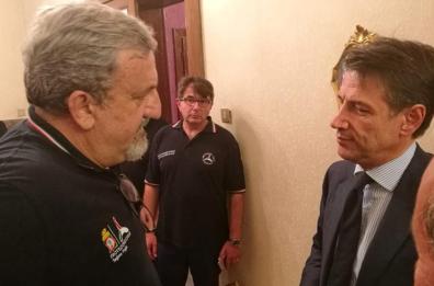 Questione morale e rimpasto, ecco perché Emiliano preferisce «Giuseppi» a Elly