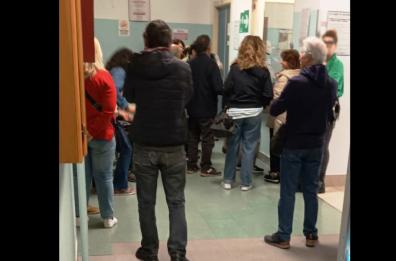 Copertino, il centro prelievi dell'ospedale nel caos totale