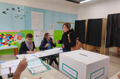 Basilicata alle urne: alle 12 l'affluenza è al 9,12 %, nel 2019 al 13,31