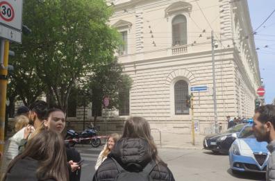 Allarme bomba in centro a Bari: chiuso tratto di strada a ridosso dell'università