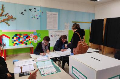 &Egrave; necessaria una legge elettorale per togliere potere ai partiti sulle preferenze dei cittadini