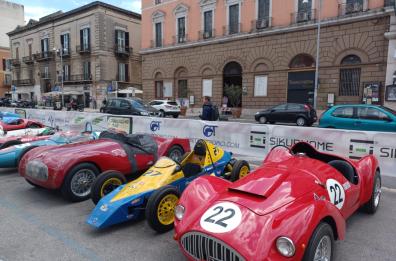 Gran premio di Bari: ecco i 50 bolidi pronti a sfrecciare per la città