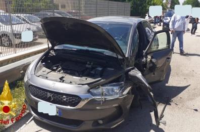 Scontro fra due auto nel Brindisino: tre feriti lievi, anche un bimbo di 6 anni