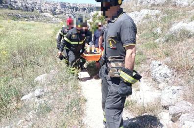 Matera, turista francese cade durante un'escursione: soccorso da vigili del fuoco e 118
