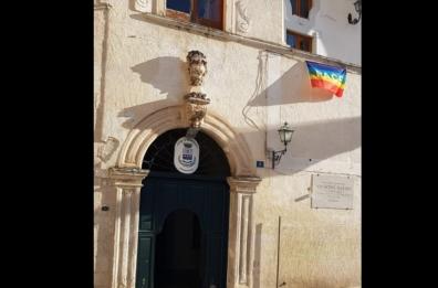 Concorso in corruzione, a Manfredonia revocata l’interdizione all’ex segretaria comunale