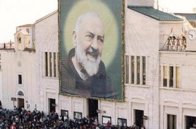 Padre Pio santo 25 anni fa, domani solenne celebrazione a San Giovanni Rotondo