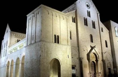 Festa di San Nicola, le limitazioni al traffico: in un Qr Code la mappa dei divieti giorno per giorno