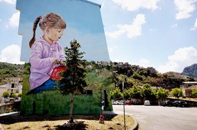 Ecco il «Wonderwall» di Vietri di Potenza: il murale di Attorrep 