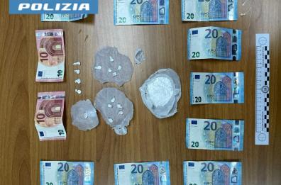 Taranto, due arresti nell'operazione antidroga della Polizia di Stato