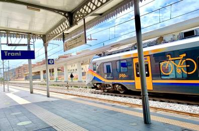 Frecce Tricolori a Trani, Trenitalia potenzia i collegamenti