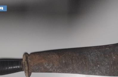 Manduria, dopo lite in un bar decide di vendicarsi con una roncola: denunciato