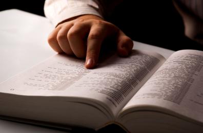 È tempo di iniziare a correggere le nostre parole