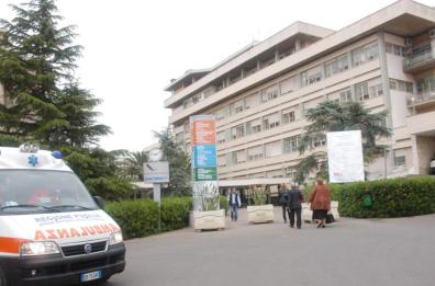 Casarano, in Rianimazione mancano anestesisti. I sindacati: «Da giugno il reparto è a rischio»