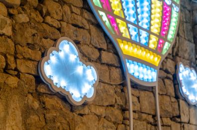Conversano, la magia di Lumen Light Fest nel cuore del «Borgo in fiore»