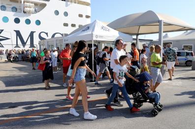 A Bari 50mila turisti in 7 giorni: boom di arrivi da Polonia e Francia