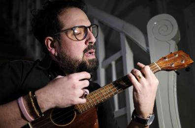 «Non ci sono + i cantautori», a Taranto la musica di Napodano