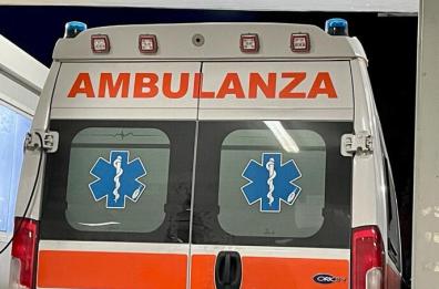 Auto sbanda e finisce su un muretto a San Marco in Lamis: morto 25enne, grave un altro giovane