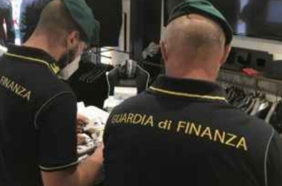 Foggia, 91 lavoratori scoperti dalla Finanza impiegati in nero in varie attività