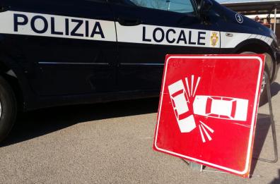 Foggia, due incidenti stradali nel giro di 15 min: tre feriti 