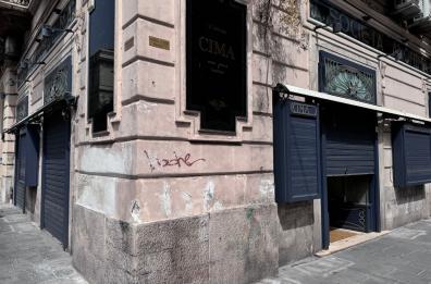 Bari, chiude definitivamente il negozio Cima in via Sparano: saracinesche abbassate, locali svuotati