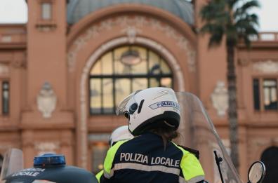 Maltrattata e costretta a prostituirsi per otto anni: donna denuncia a Bari