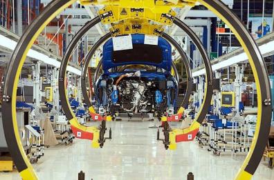 A Melfi l'allarme per il futuro dell'indotto automotive